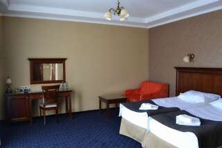 Отель Borowinowy Zdrój Hotel Wellness Spa & Conference Супрасль Двухместный номер Делюкс с 2 отдельными кроватями-1
